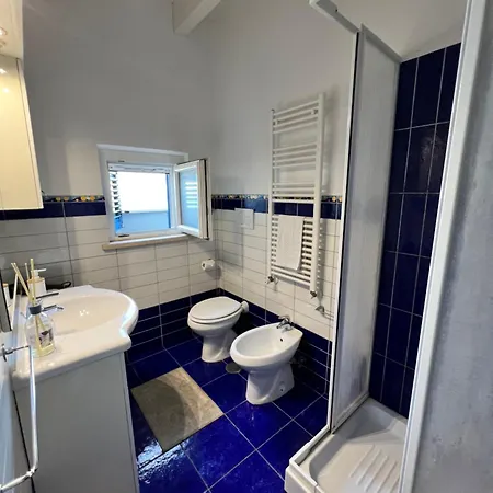 アパート Tramonto Suite-rome Airport Fco-fronte Mare フィウミチーノ