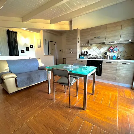 Tramonto Suite-rome Airport Fco-fronte Mare * フィウミチーノ