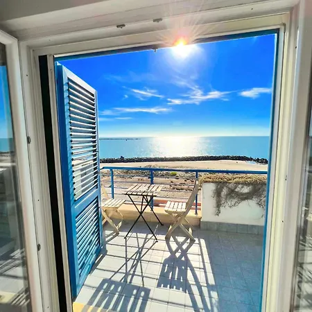 Tramonto Suite-rome Airport Fco-fronte Mare アパート *